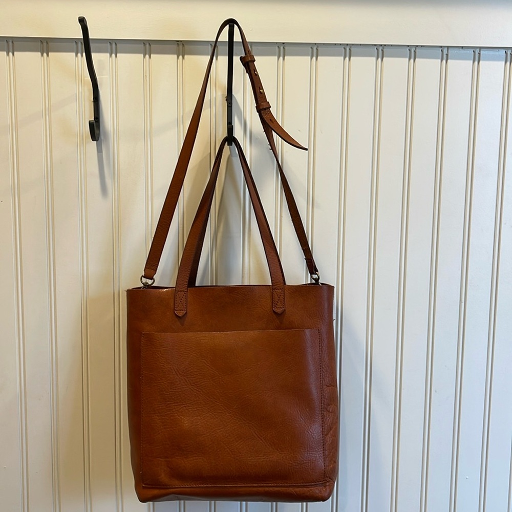 Madewell The Medium Transport Tote In English Saddle